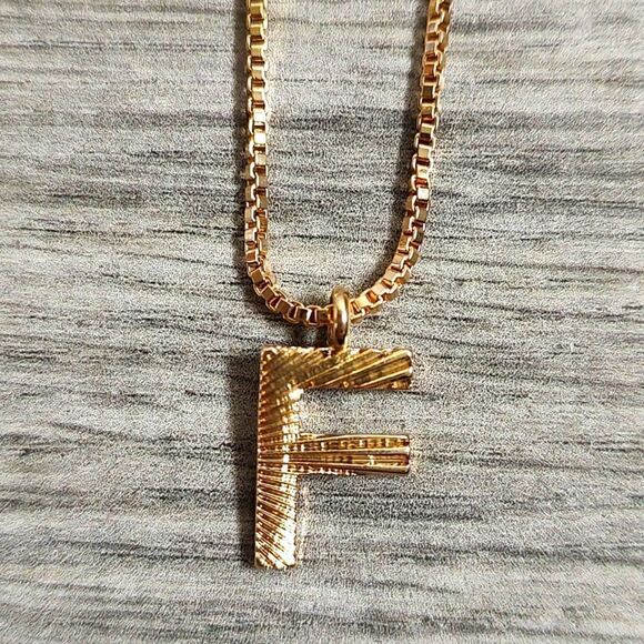 Ricki's New With Tag Gold Monogram Letter F Necklace - Picture 4 of 7